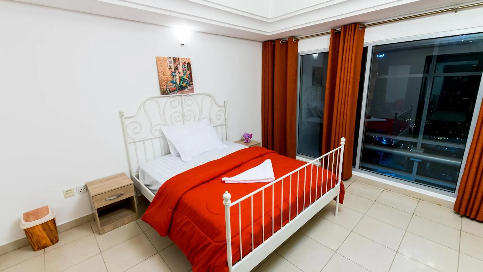 La Rivera Rooms For Ladies Dubai