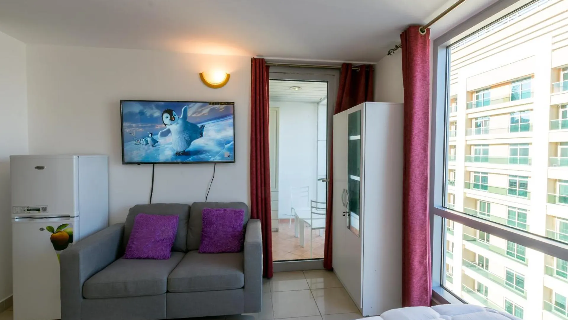Apartment La Rivera Rooms For Ladies Dubai