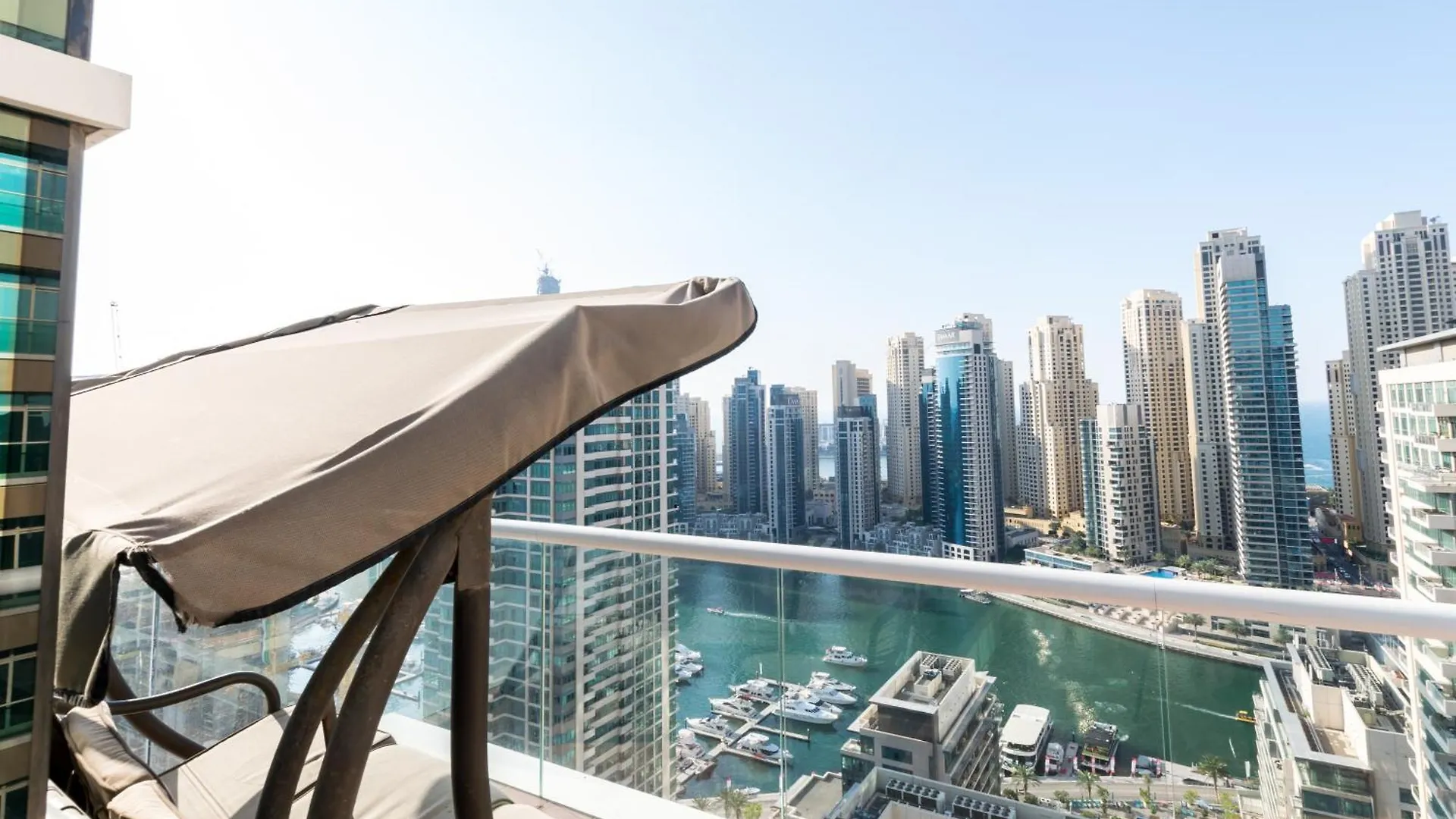 Apartment La Rivera Rooms For Ladies Dubai