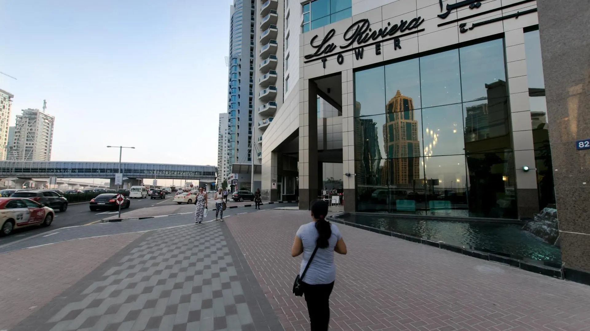 La Rivera Rooms For Ladies Dubai Apartment