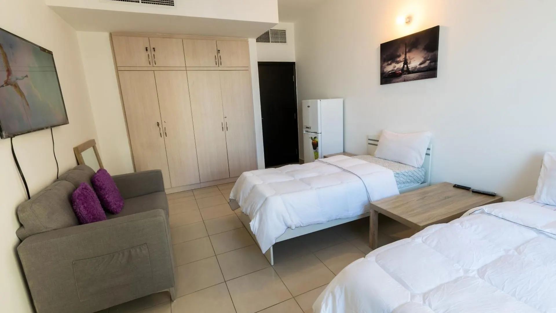 La Rivera Rooms For Ladies Dubai 0*,  United Arab Emirates