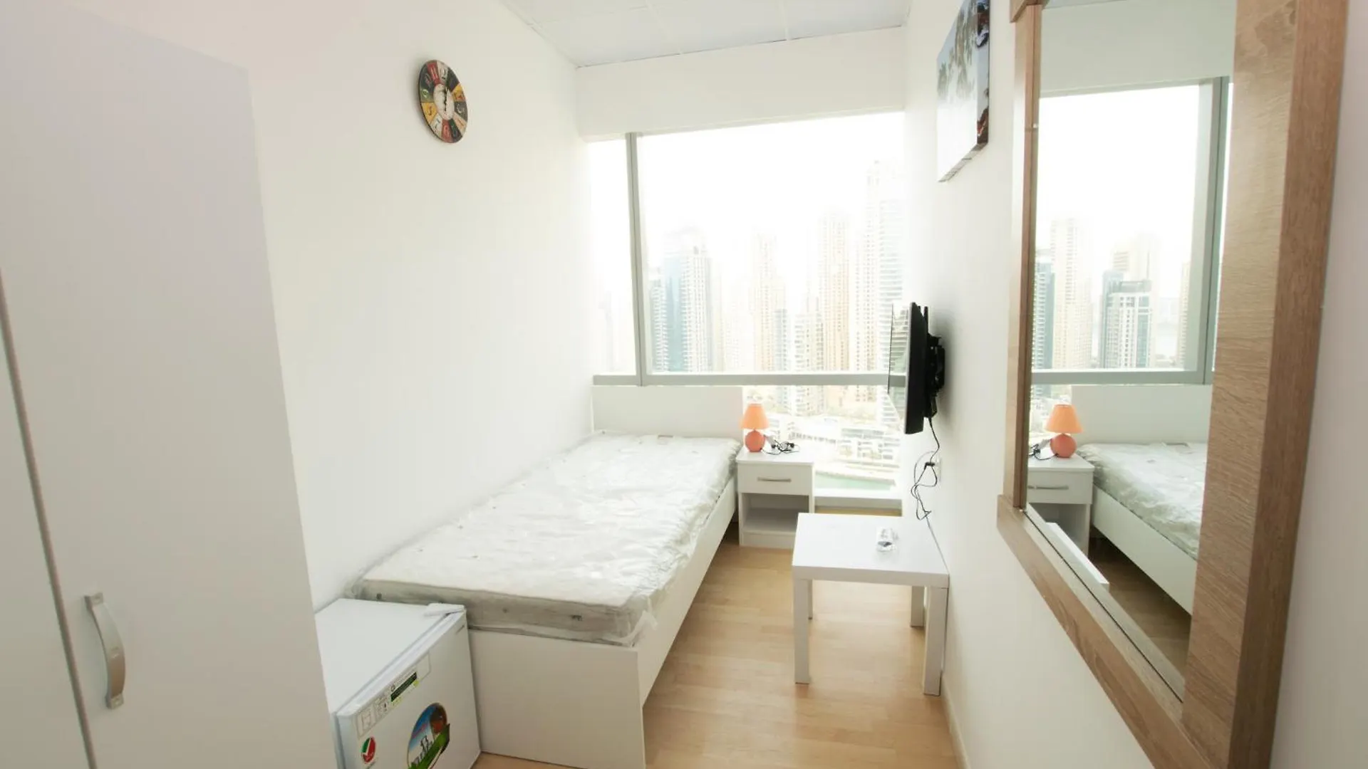 Apartment La Rivera Rooms For Ladies Dubai United Arab Emirates