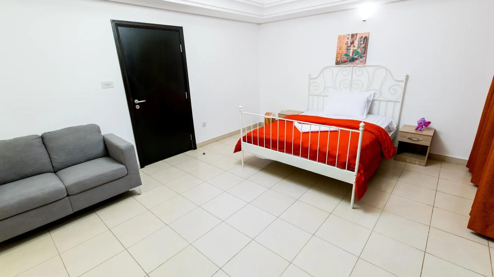 Apartment La Rivera Rooms For Ladies Dubai