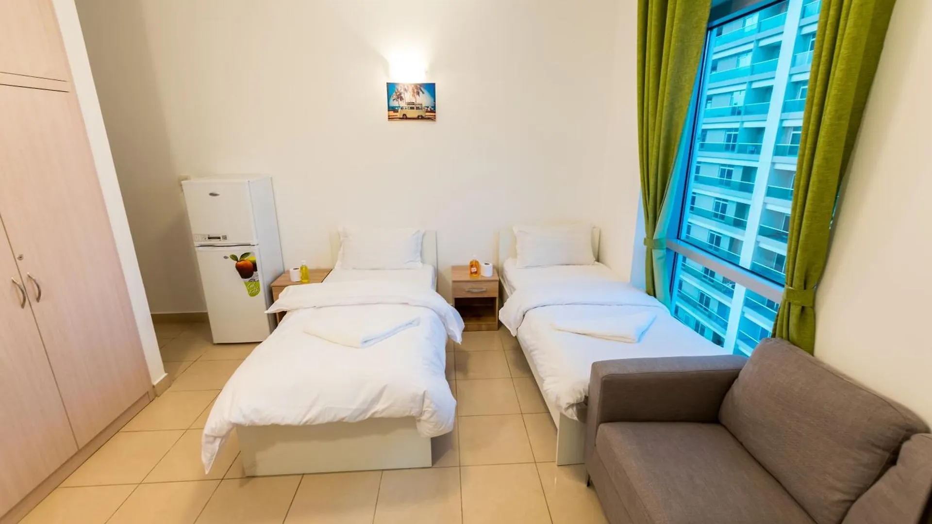 La Rivera Rooms For Ladies Dubaj